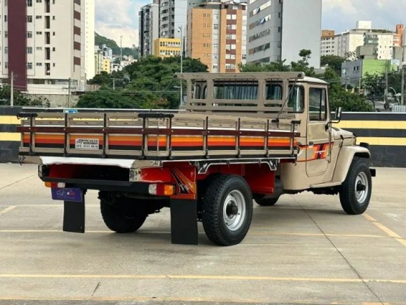 Toyota Band.Picape Chassi Longo Diesel