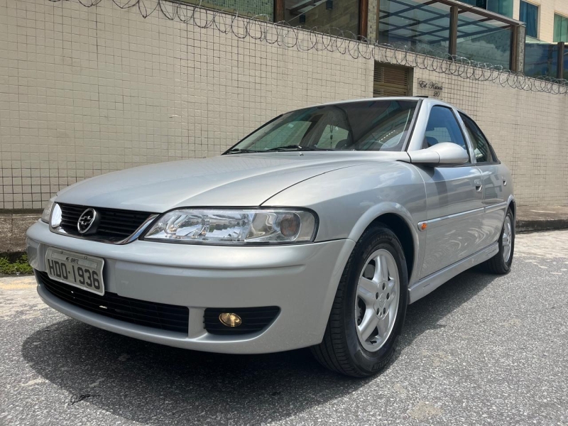 GM - Chevrolet Vectra GL 2.2 MPFI Milenium